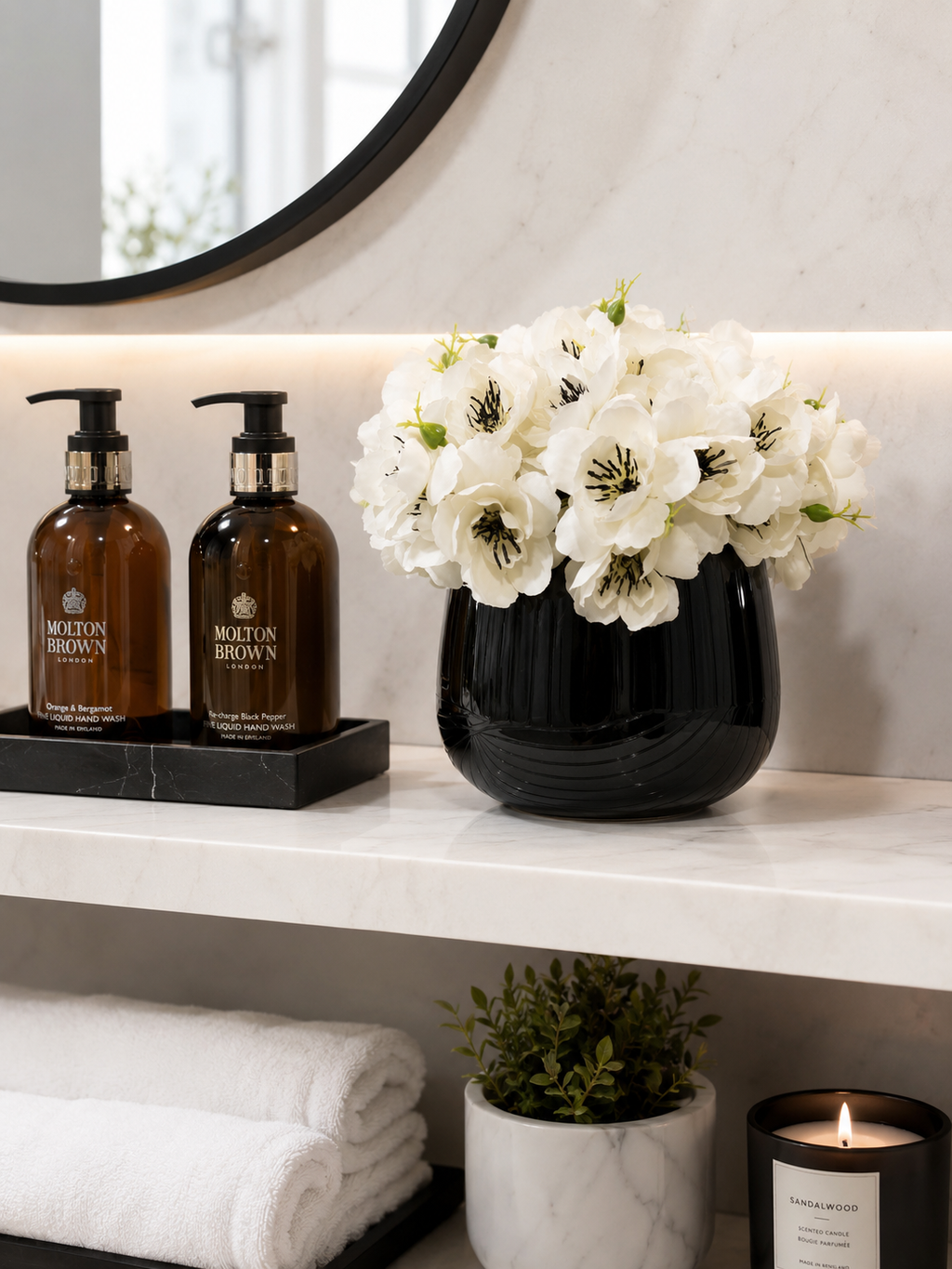 Anemone Powder Room Vase